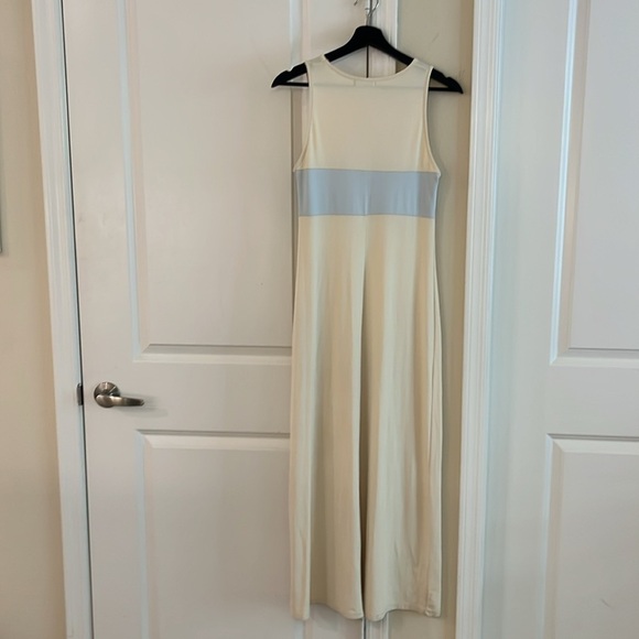 Sisley Made in Italy Maxi Dress with Blue and cream detailing ✨ Runs large! - Picture 4 of 17